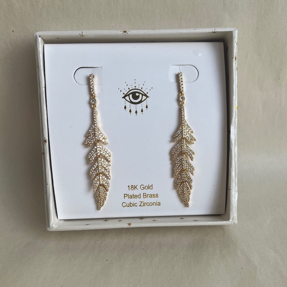 Eye Candy LA The Luxe Collection Leaf Drop Gold Cocktail Cubic Zirconia Earrings - Picture 4 of 5